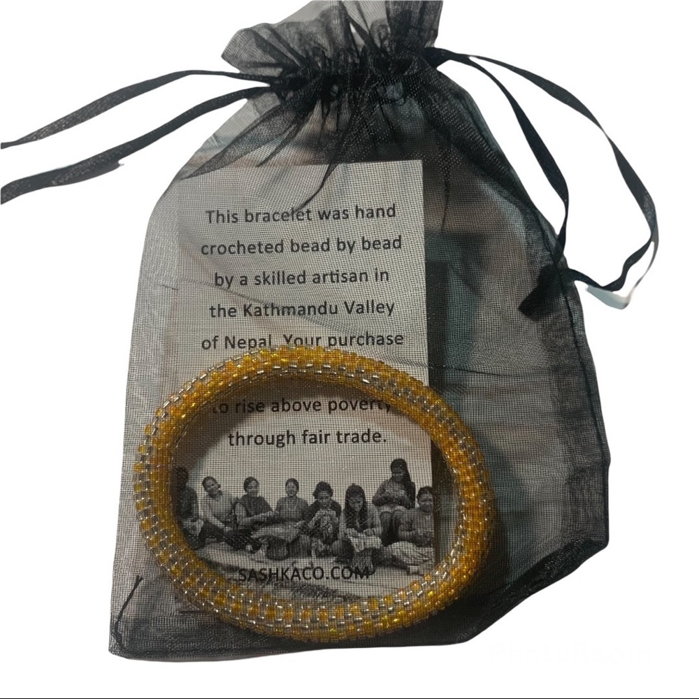 5 for 20 Sashkco yellow & silver beaded bracelet